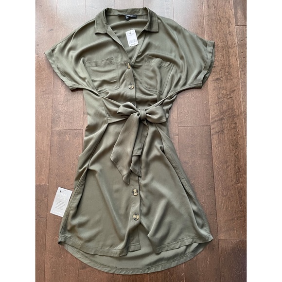 Soft and silky tie-up/button-up dress - Size Small - Picture 1 of 5
